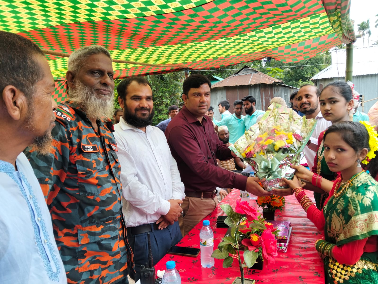 কেন্দুয়ায় কৃতি শিক্ষার্থীদের সংবর্ধনা দেয় পিজাহাতি সমাজকল্যাণ সংস্থা 